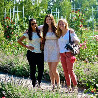 how to make friends while you are studying abroad