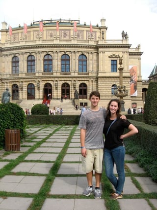 Can I study abroad in Prague and NOT do a homestay